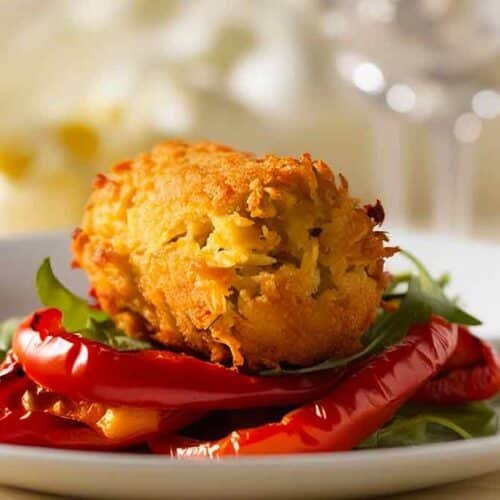 BAKED TUNA CROQUETTES WITH ROASTED RED PEPPER SALAD