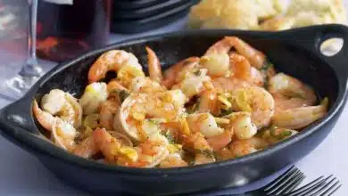 garlicky shrimp with basil recipe